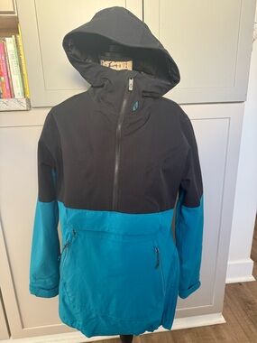Volcom Black & Teal Hooded Ski/snowboarding Jacket
